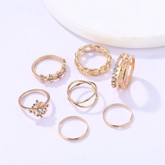 DALILAH ♡ 8pcs Rings GIFT SET - Picture 4 of 8